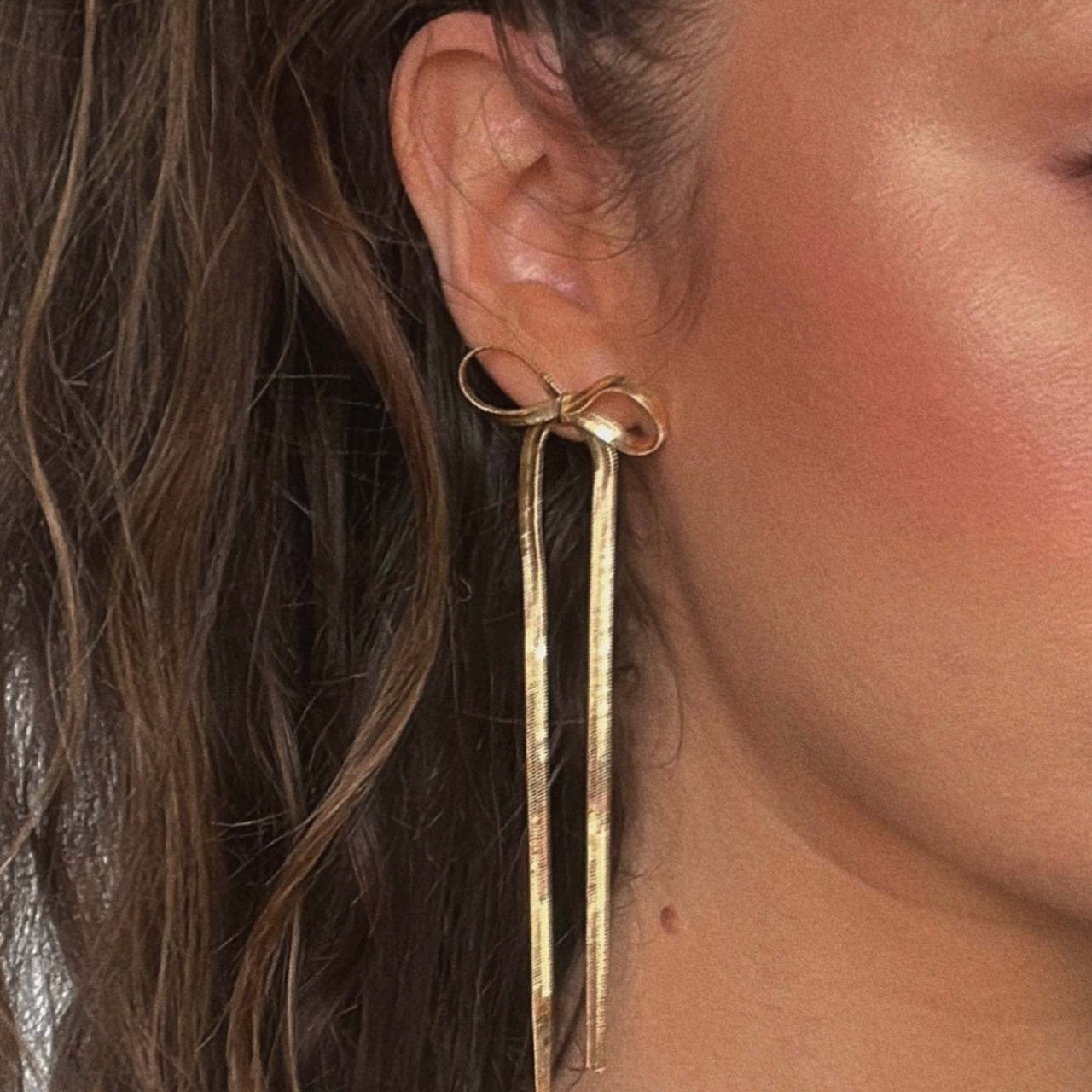 Bow Chain Bar Earrings