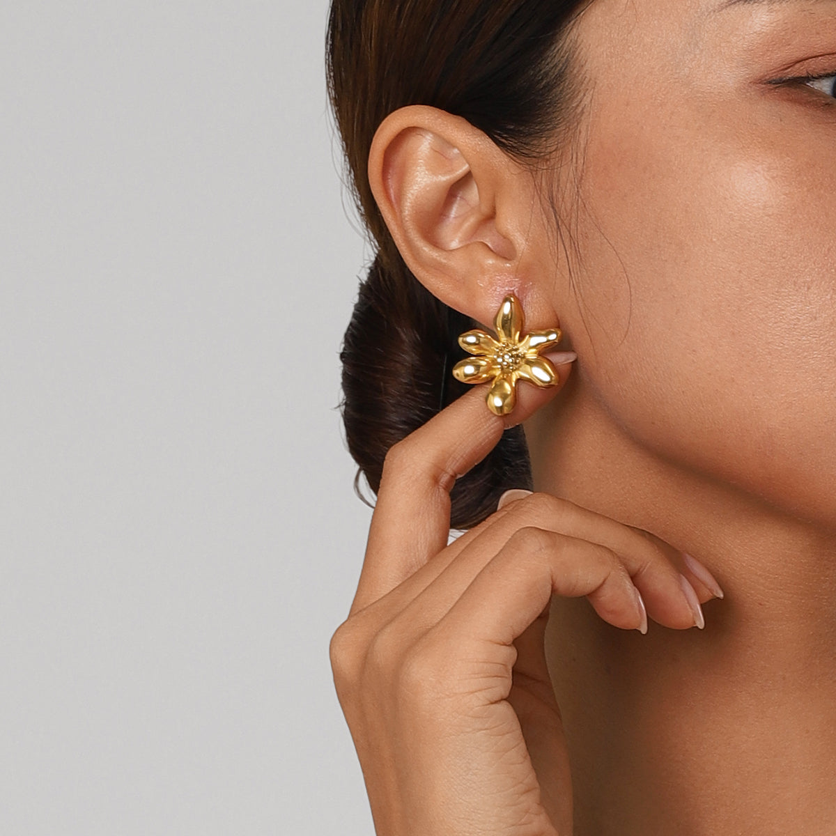 Gold Flower Stud Earrings