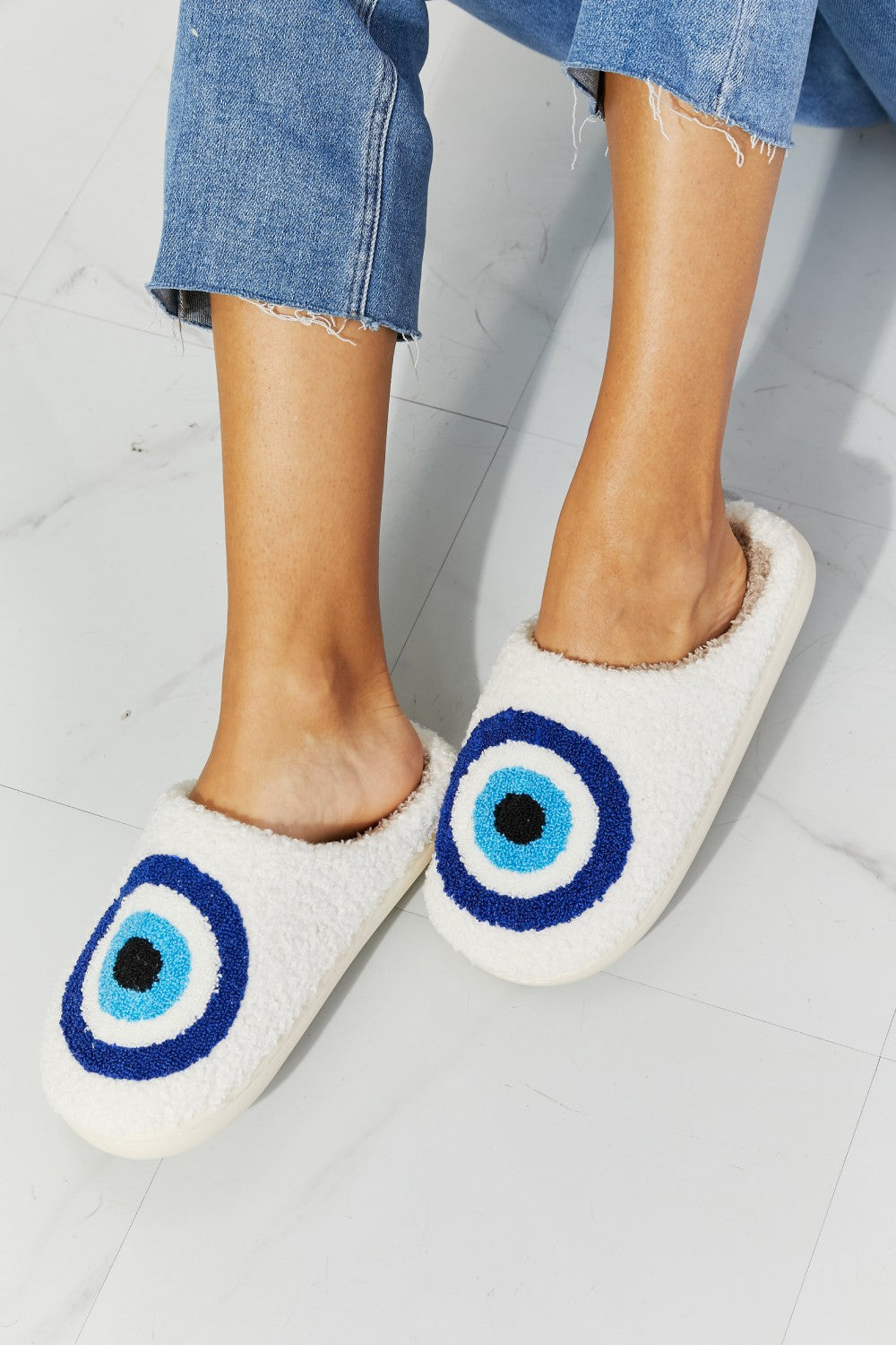 White and Blue Eye Cozy Slide Slipper